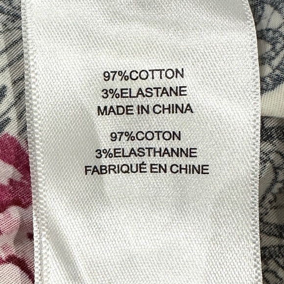 UNTUCKit Floral Printed Solange Dress - Picture 9 of 10